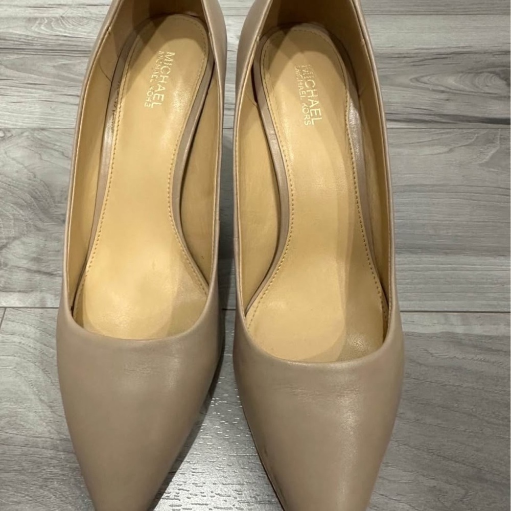 Michael Kors Women's Taupe Heels